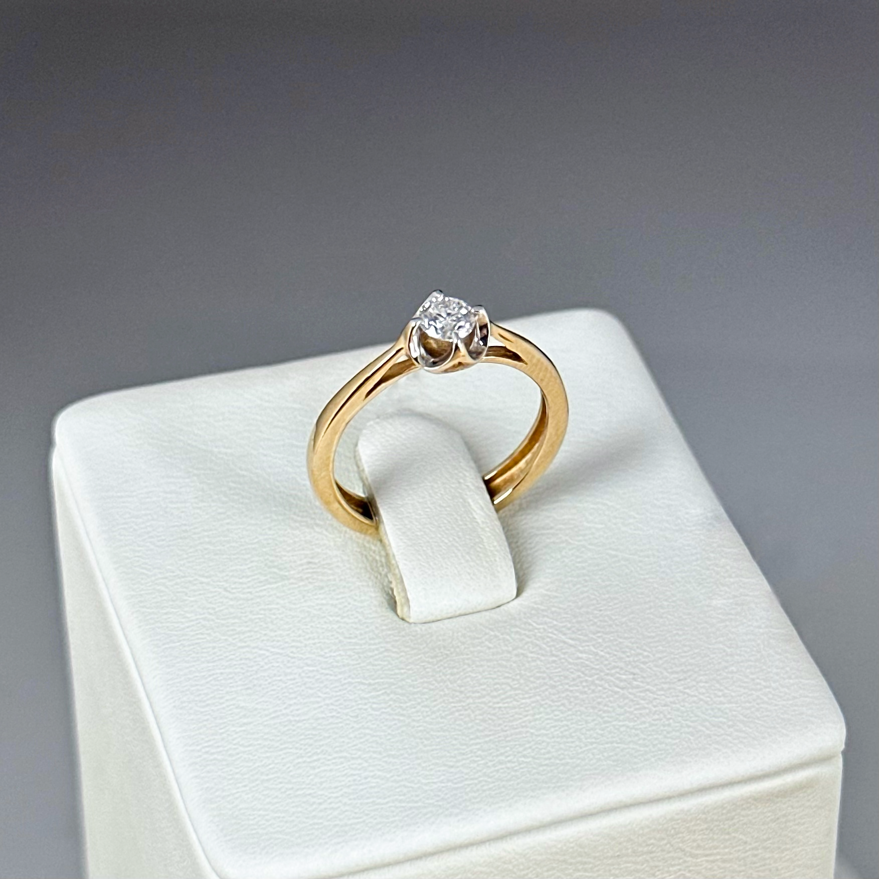 Кольцо 0101379