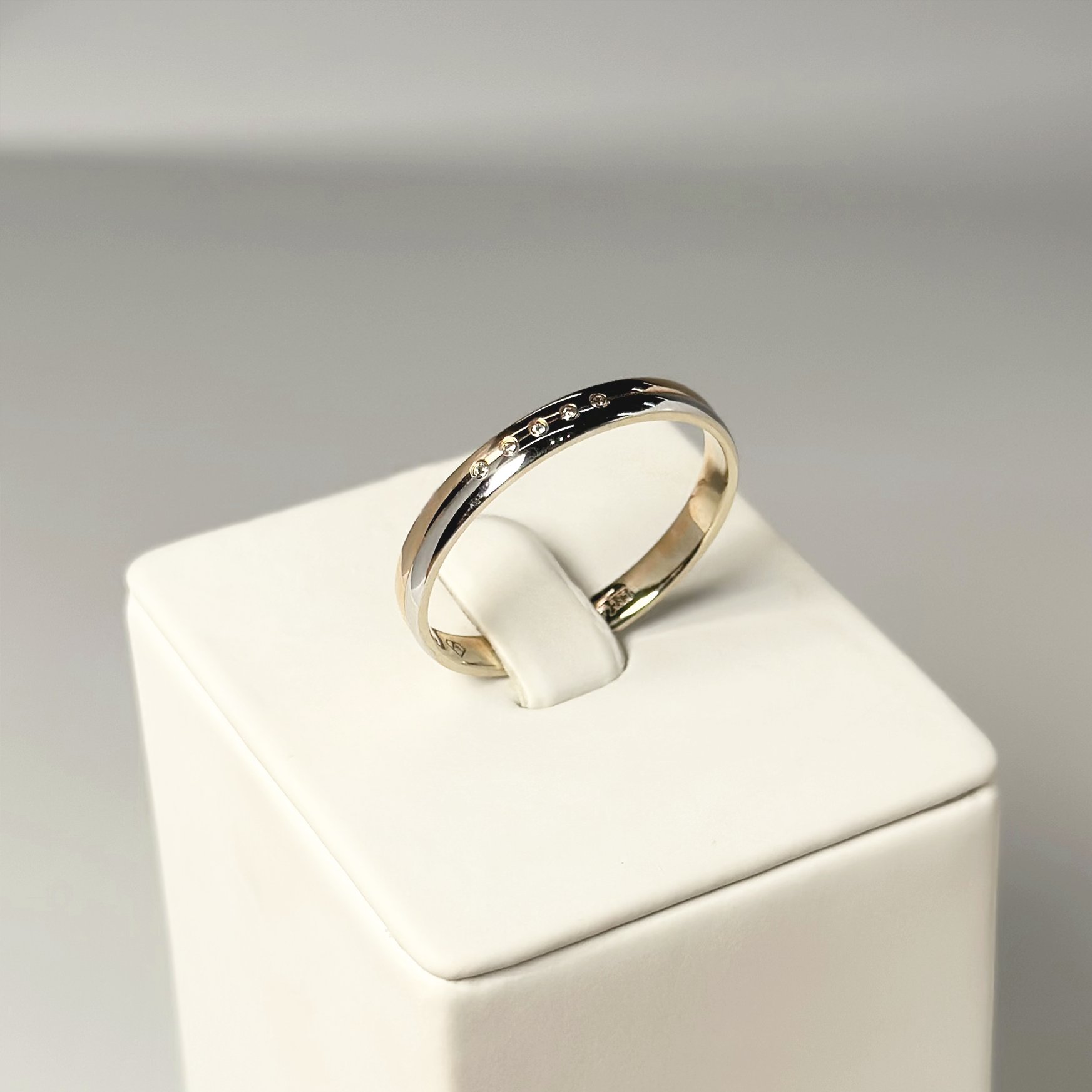 Кольцо 12039-100