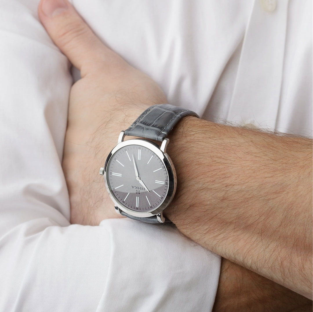 Часы 0100.0.9.75В