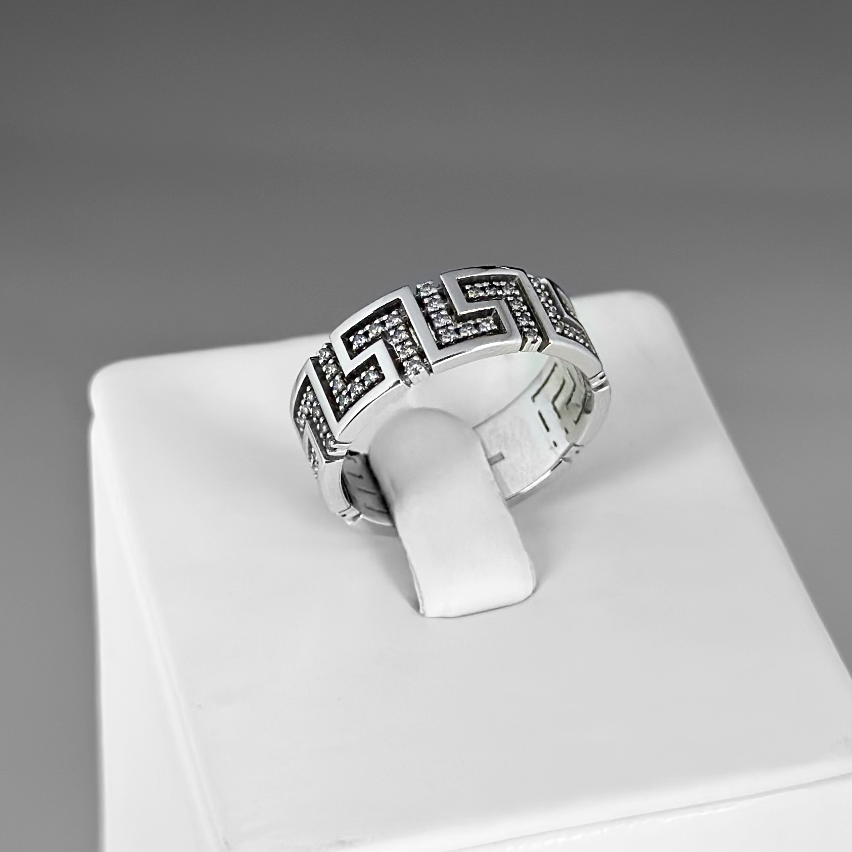 Кольцо КФ3.7.72 В