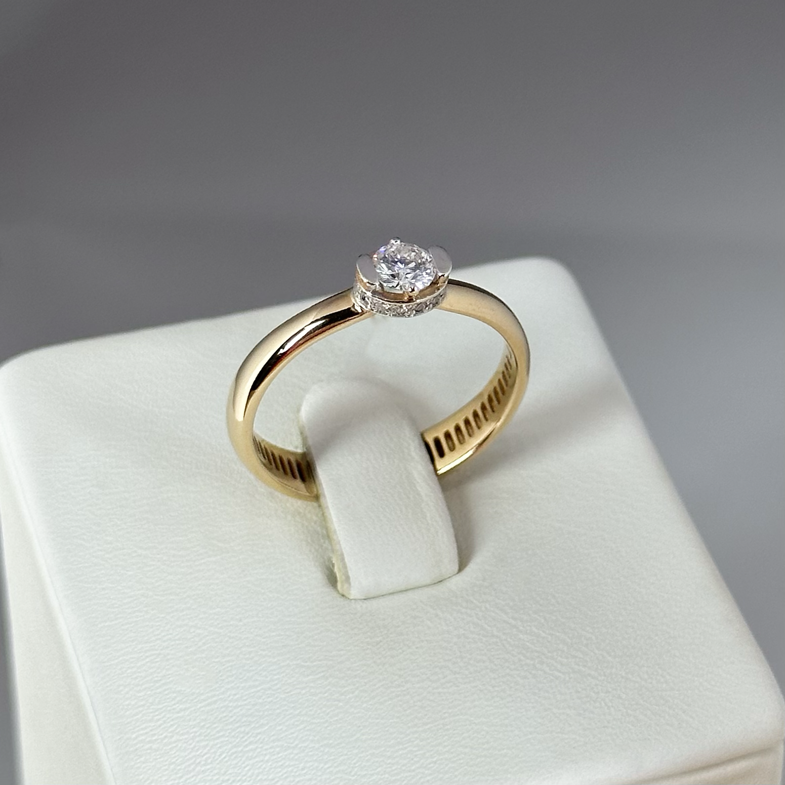 Кольцо 0101770