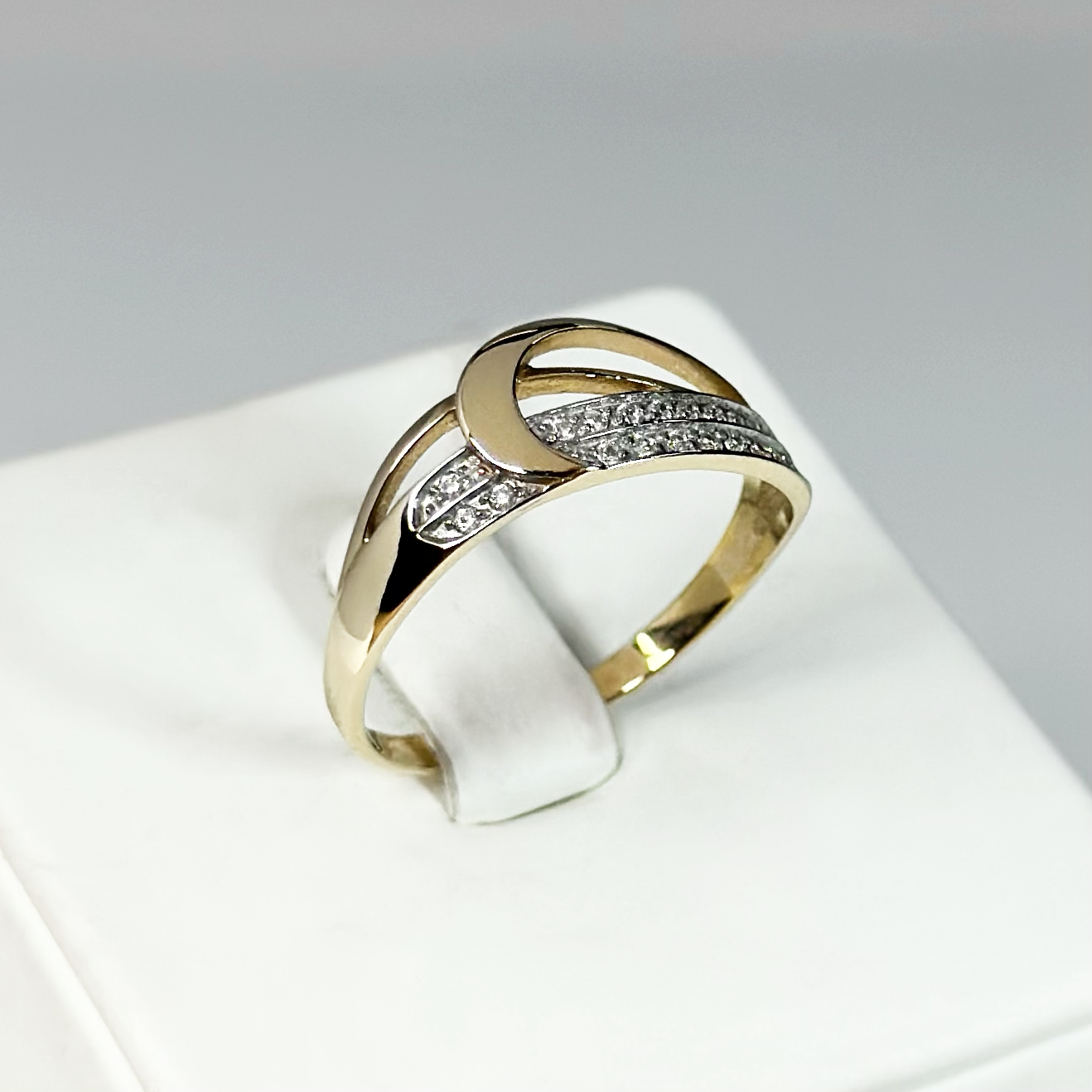 Кольцо Т142014933