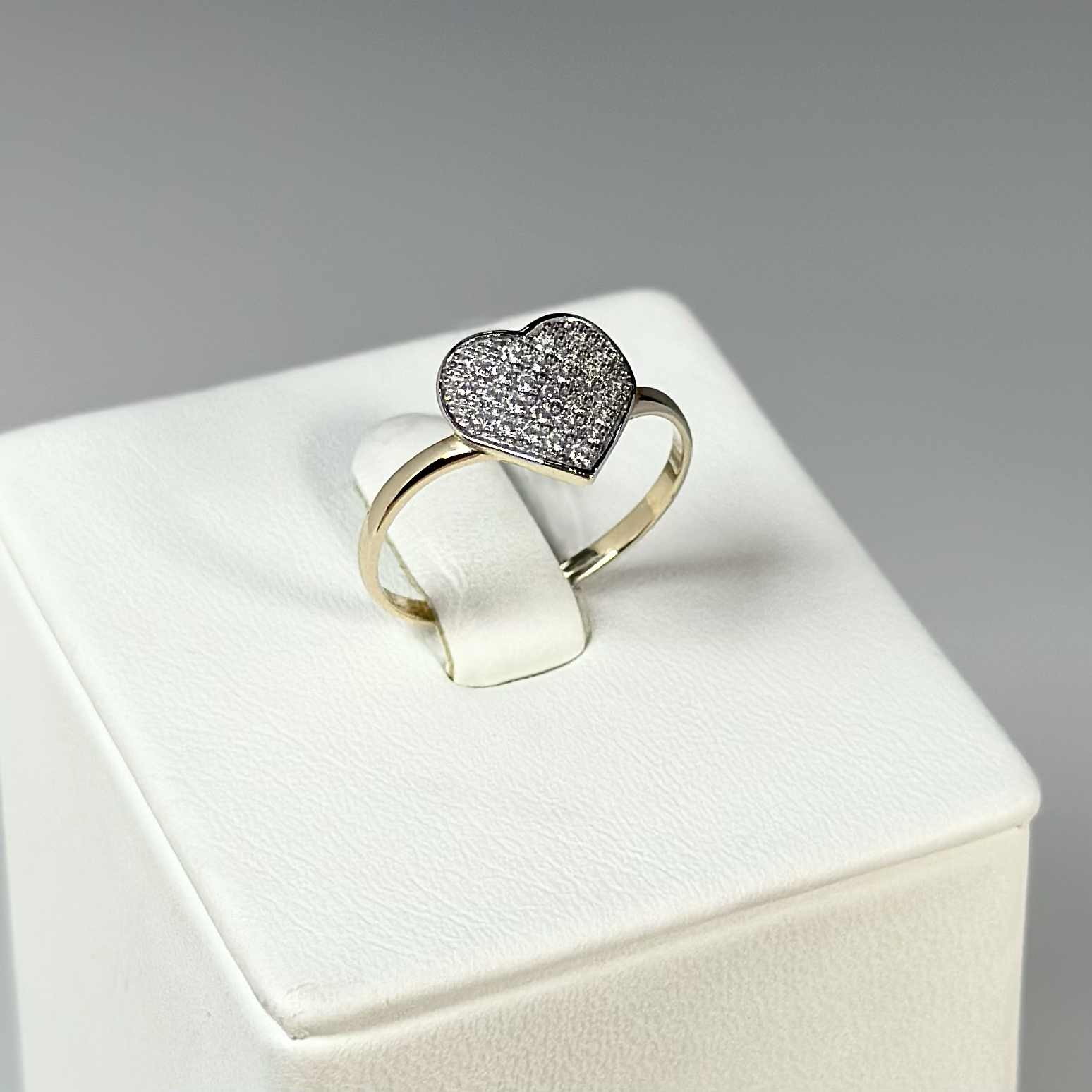 Кольцо Т142015449