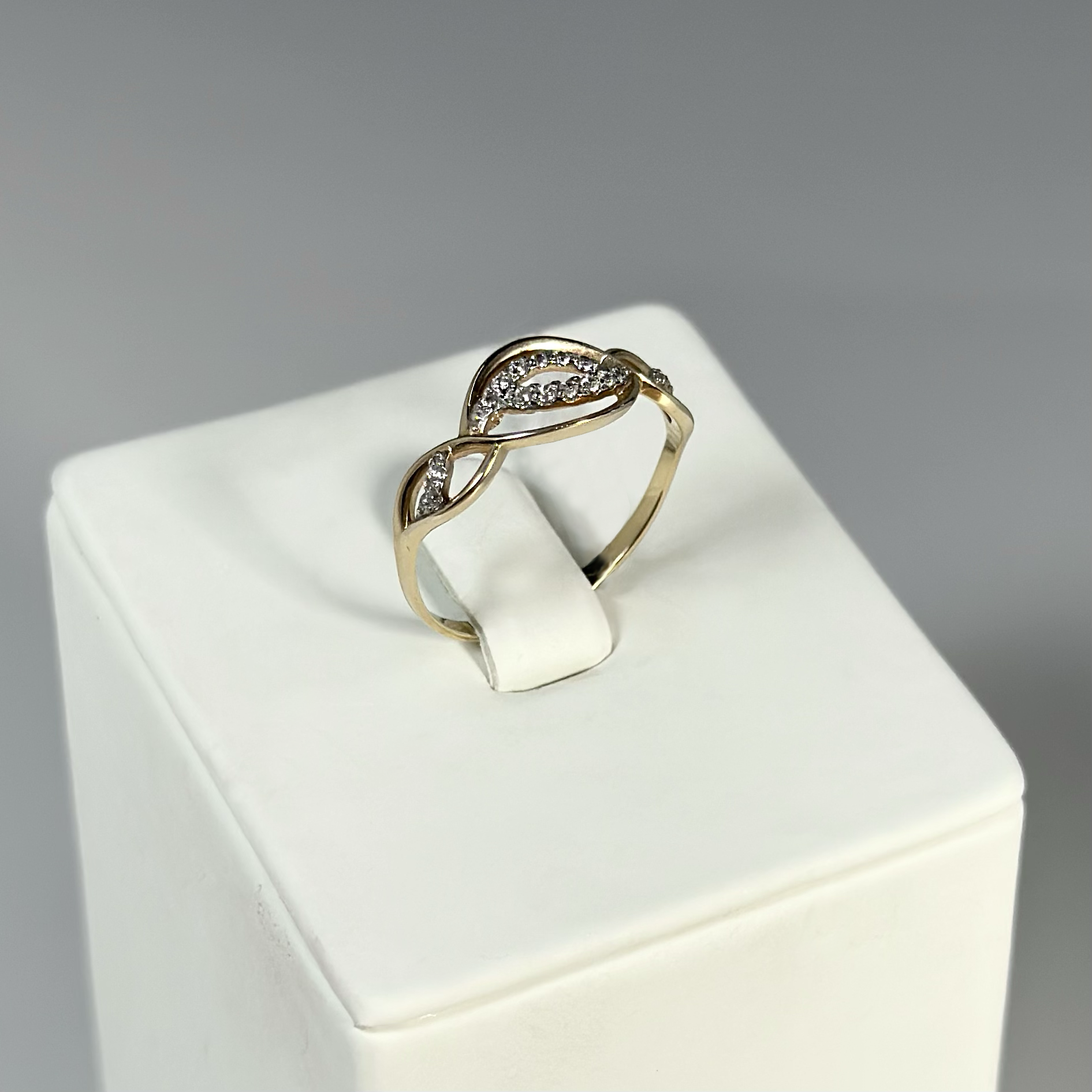 Кольцо Т142015180