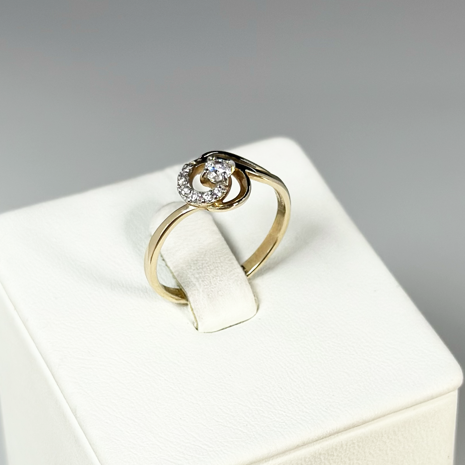 Кольцо к1323753