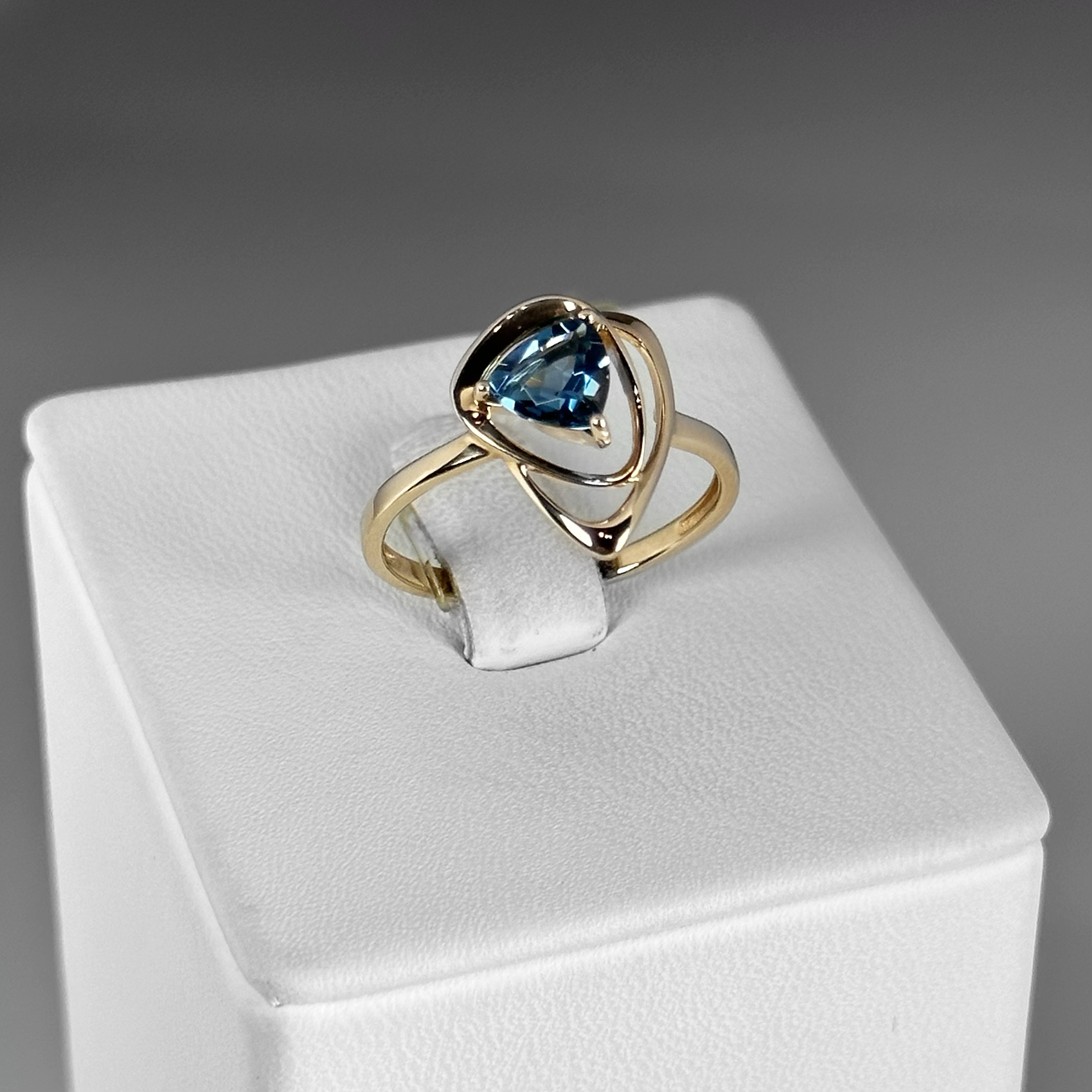 Кольцо 10691838