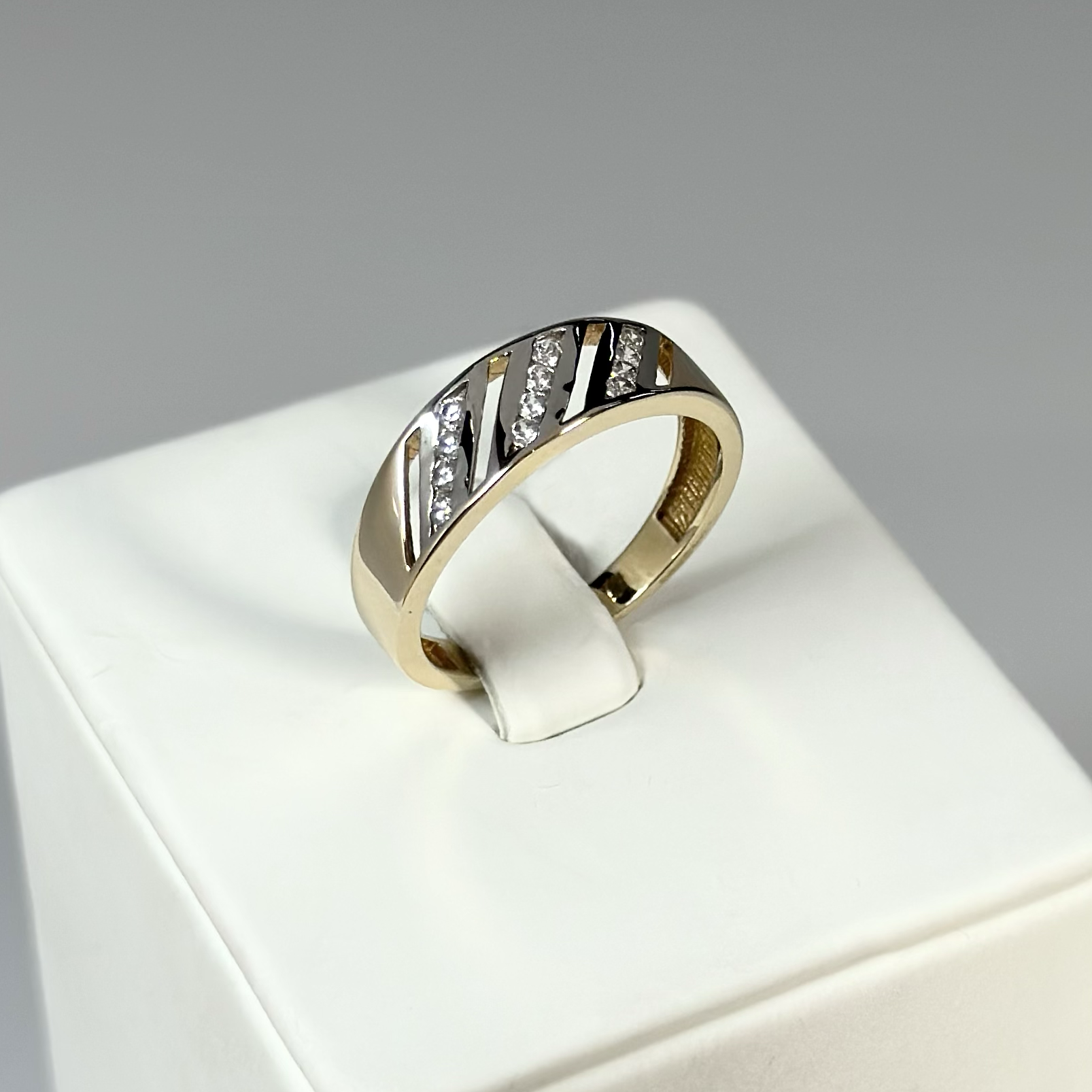 Кольцо К141895