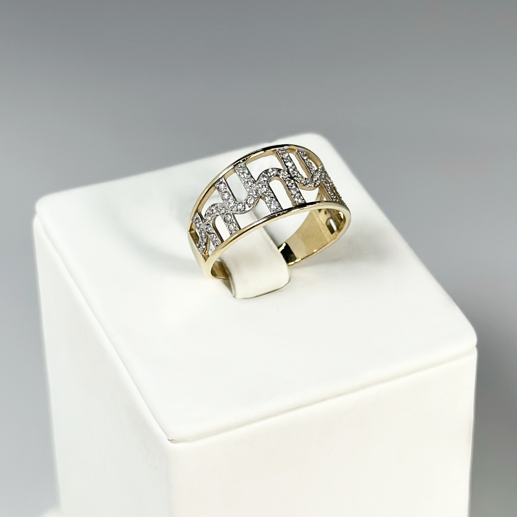 Кольцо Т142014961