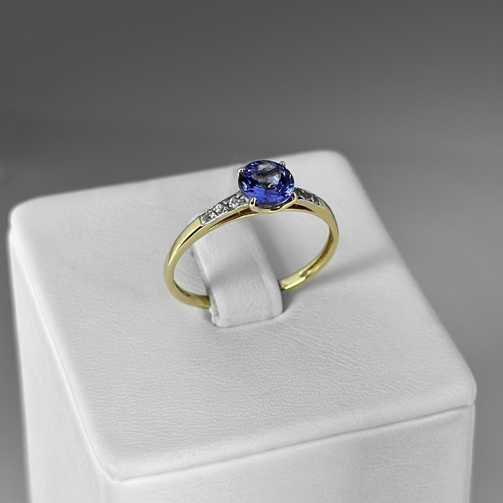 Кольцо 10999397